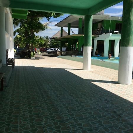 Tortugas Place Hotel Y Bungalos Монтеррико Экстерьер фото