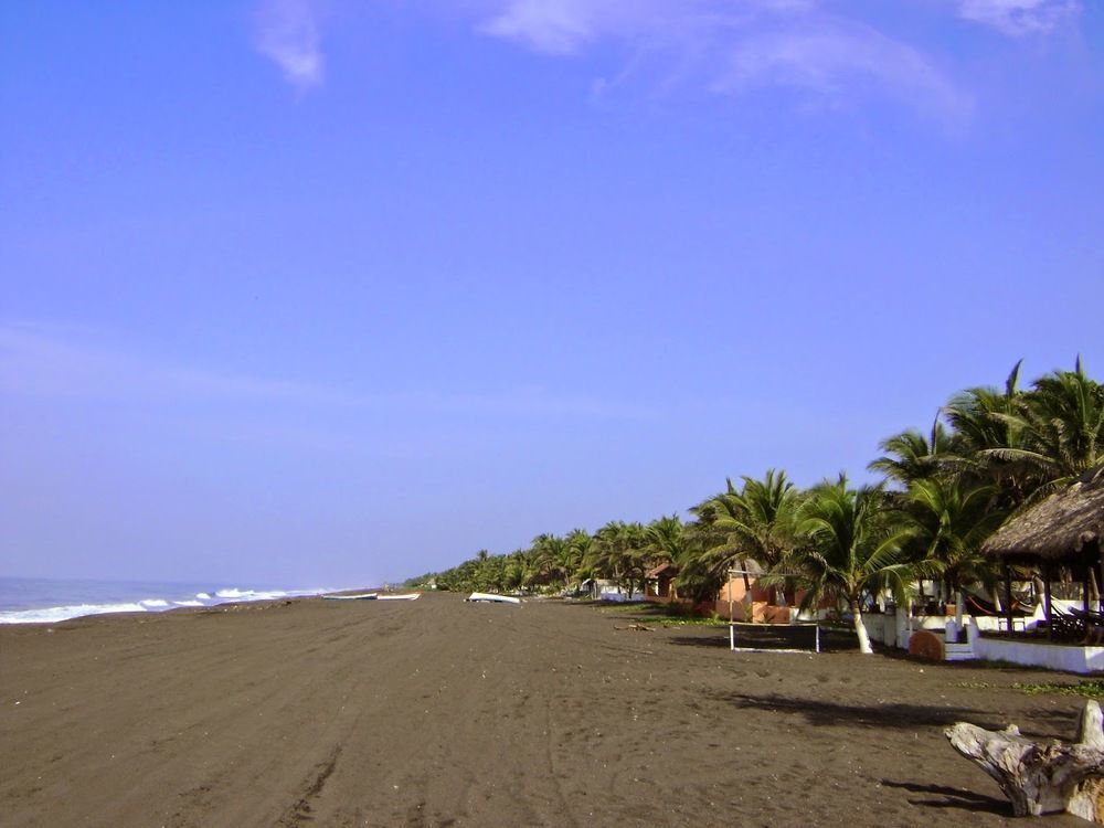 Tortugas Place Hotel Y Bungalos Монтеррико Экстерьер фото