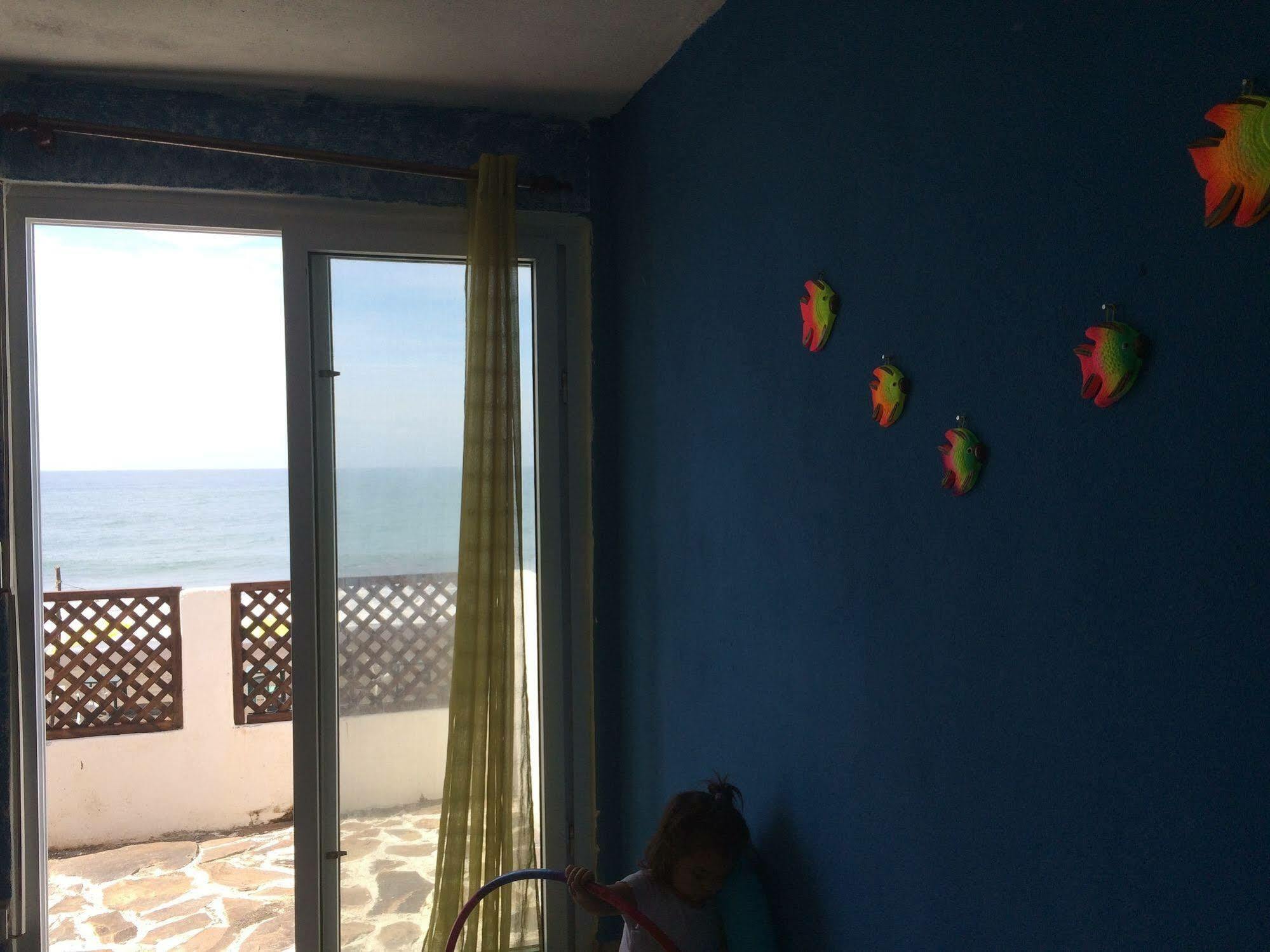 Tortugas Place Hotel Y Bungalos Монтеррико Экстерьер фото